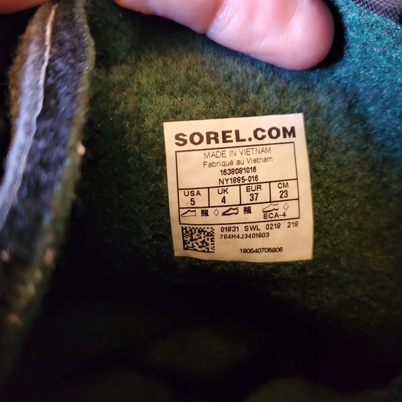 Sorel Flurry Snow boots big kid size 5 - Picture 4 of 8